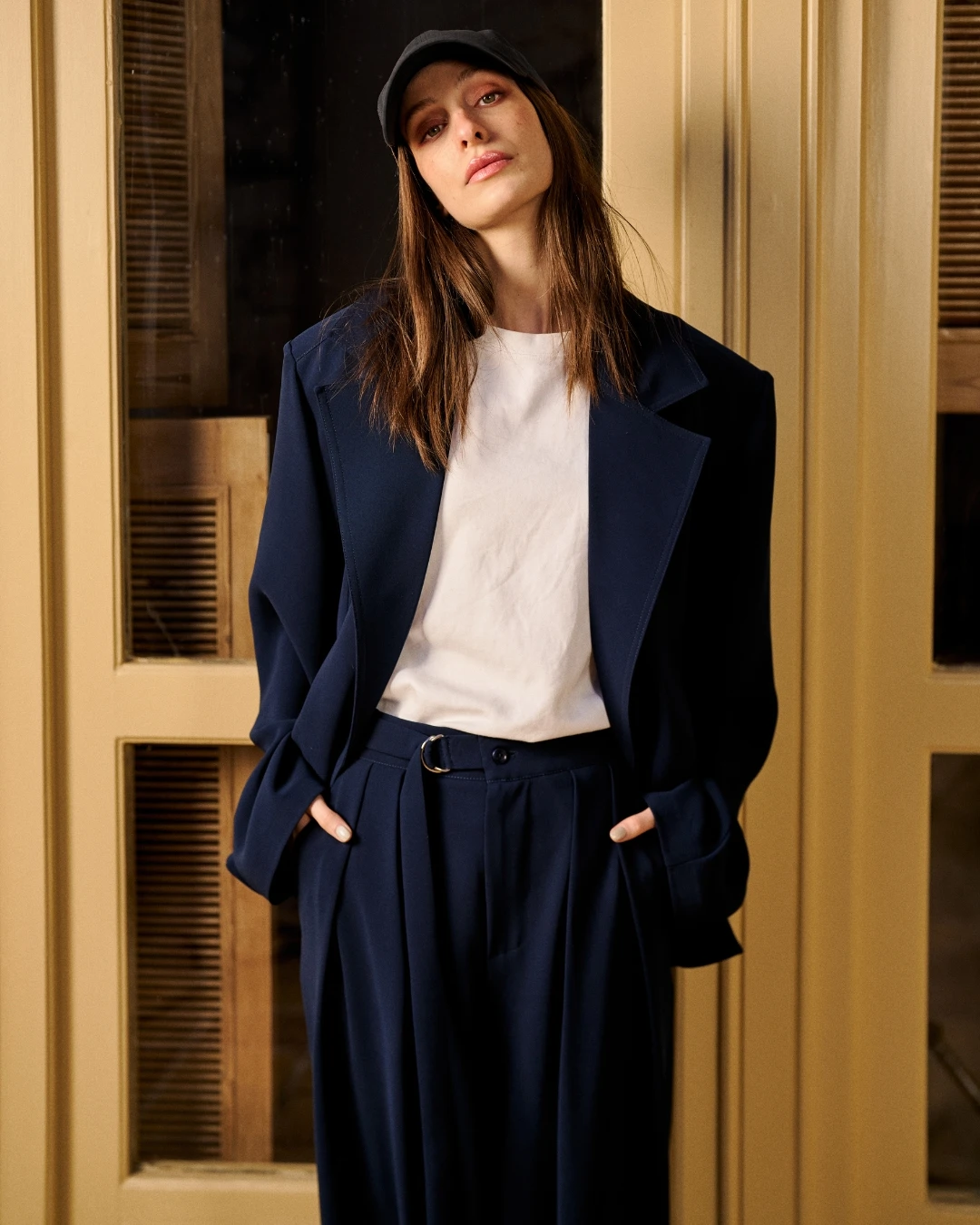 شلوار کرپ يونيکا با کمربند و سگک فلزي